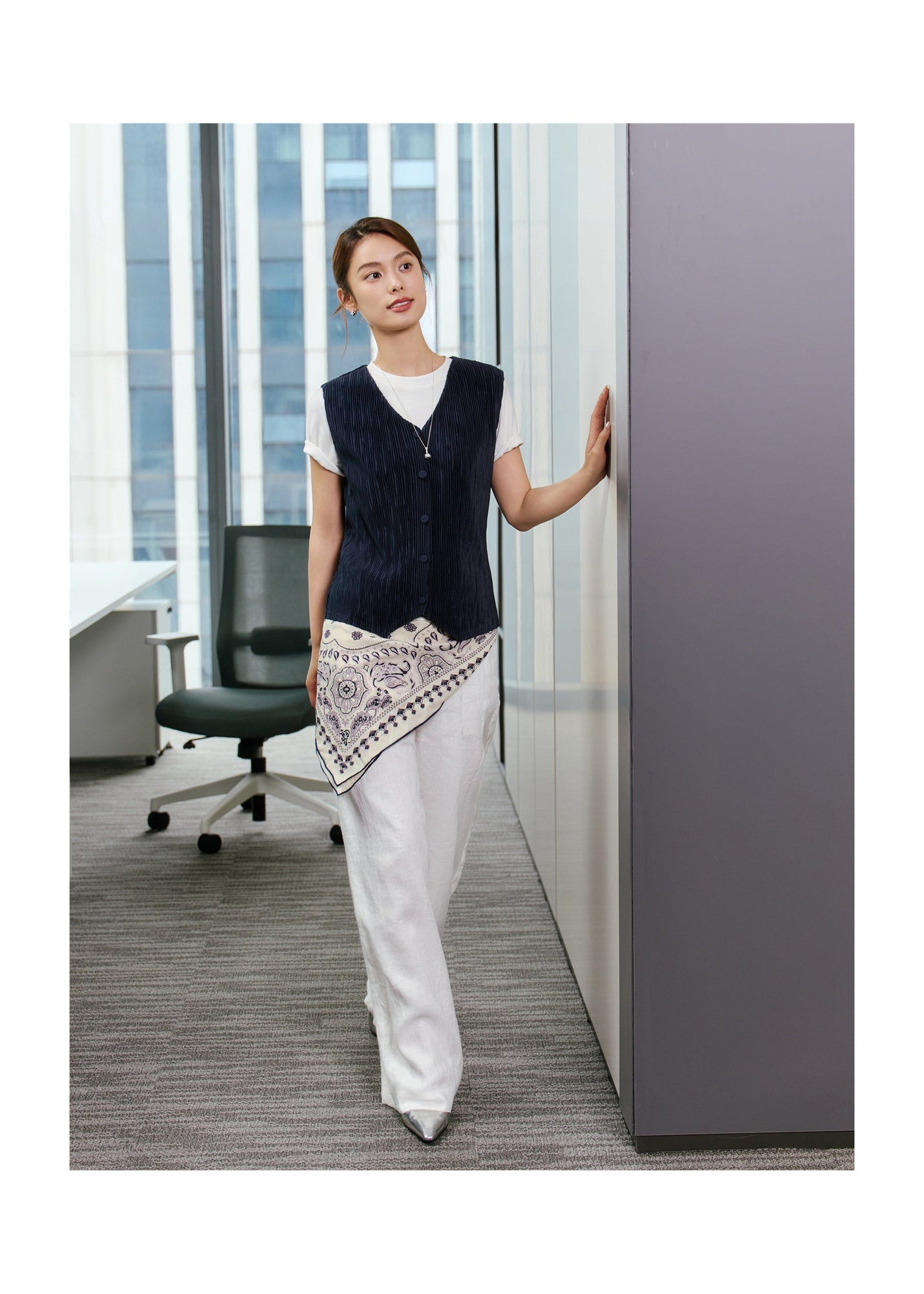Pleated Textured Vest | Navy