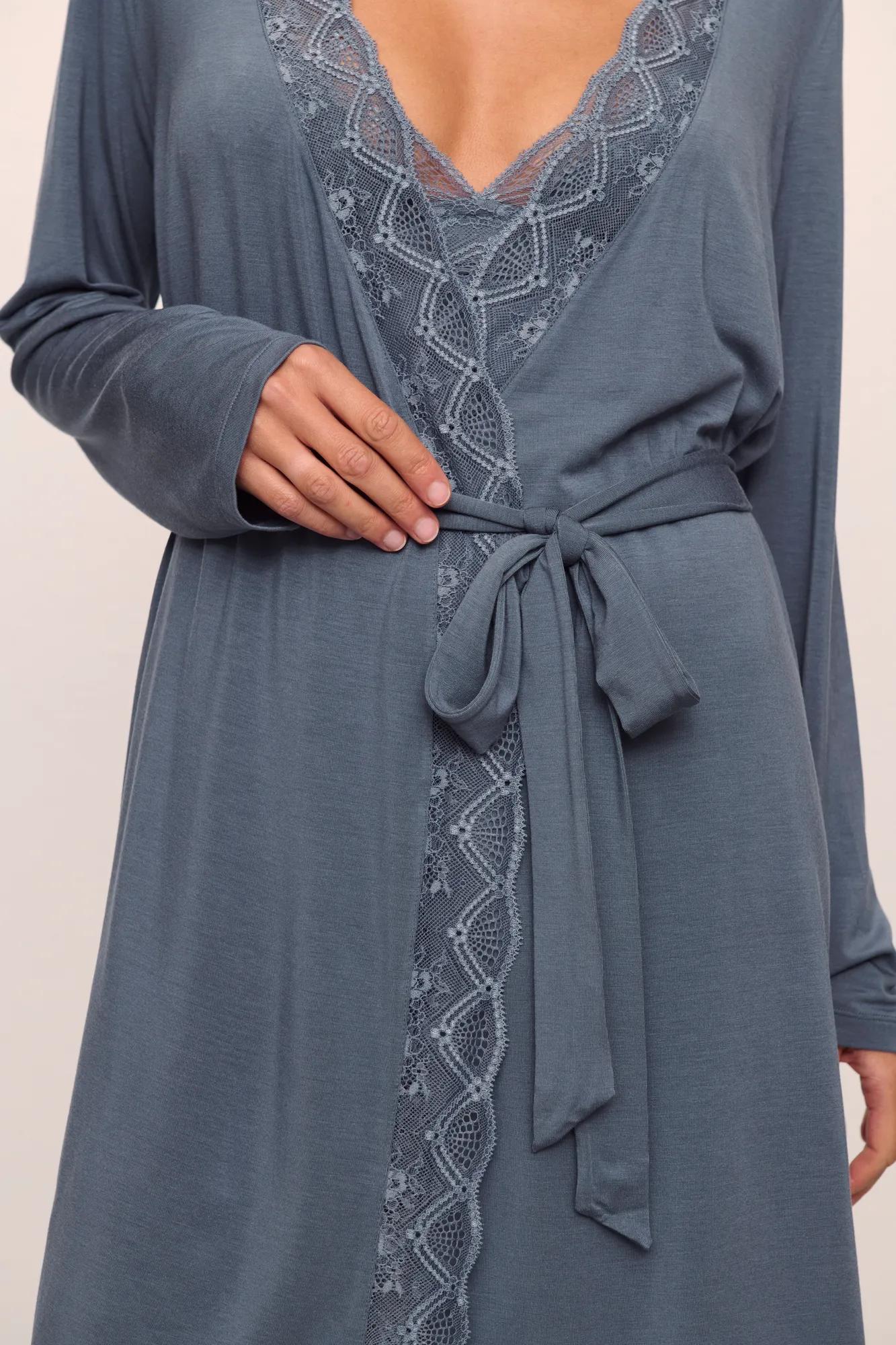 Model is wearing Georgina TENCEL Modal Robe in  Peppercorn