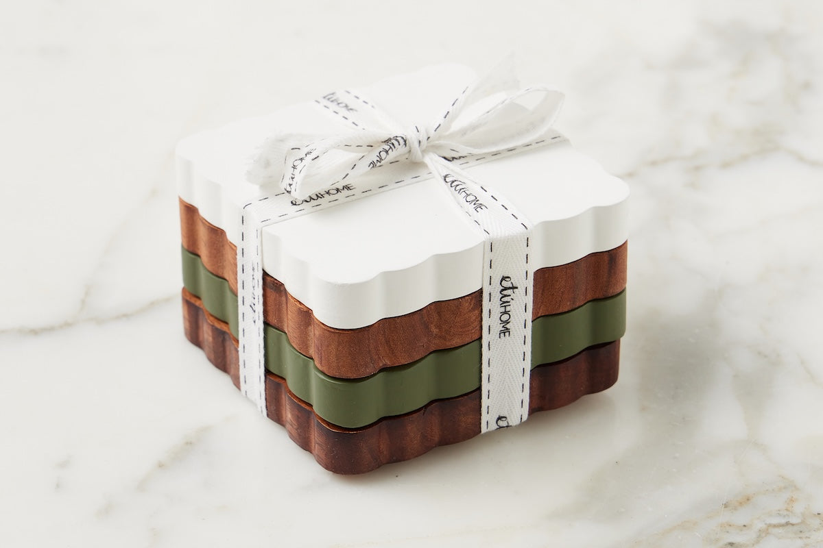 RMN701AS2 etuhome vineyard scalloped wood coasters set of 4