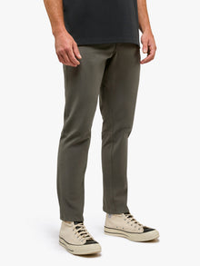 [info]--Alex is 6'0