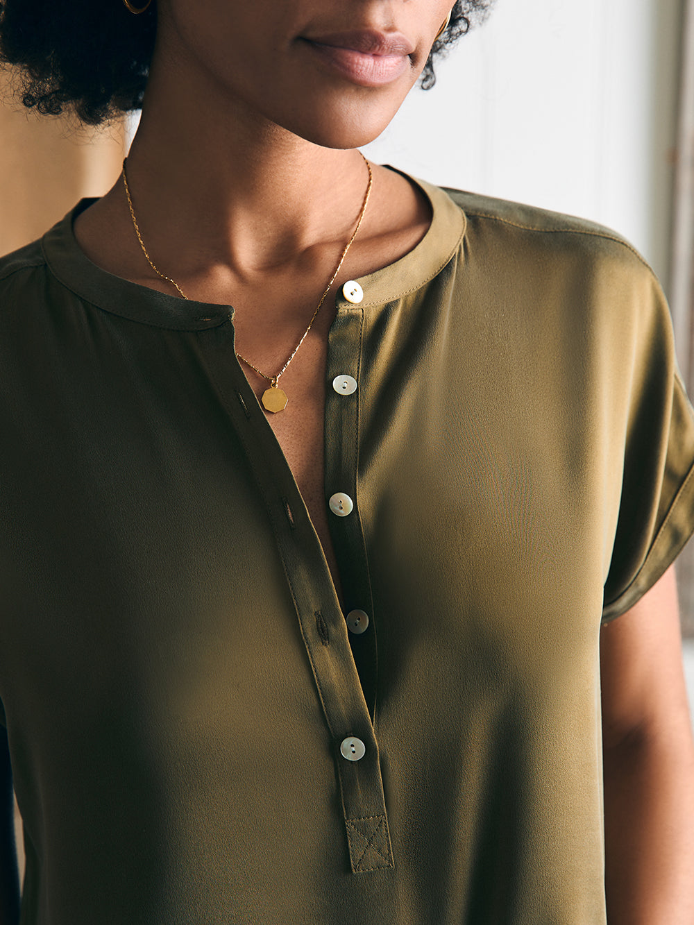 Womens - Sandwashed Silk Desmond Top | Military Olive