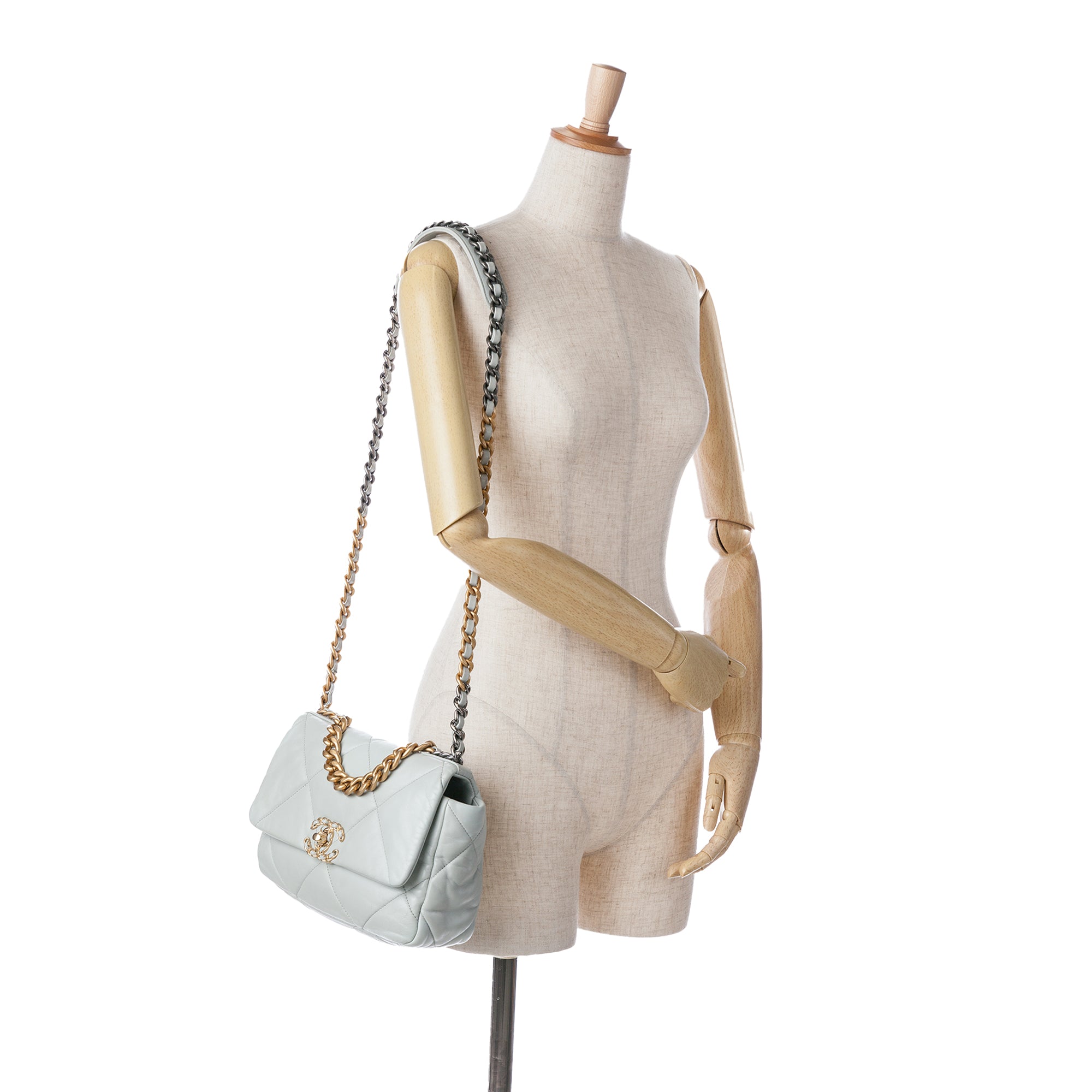 Chanel | Pre-Owned Medium Lambskin 19 Flap | Gray/Light Gray