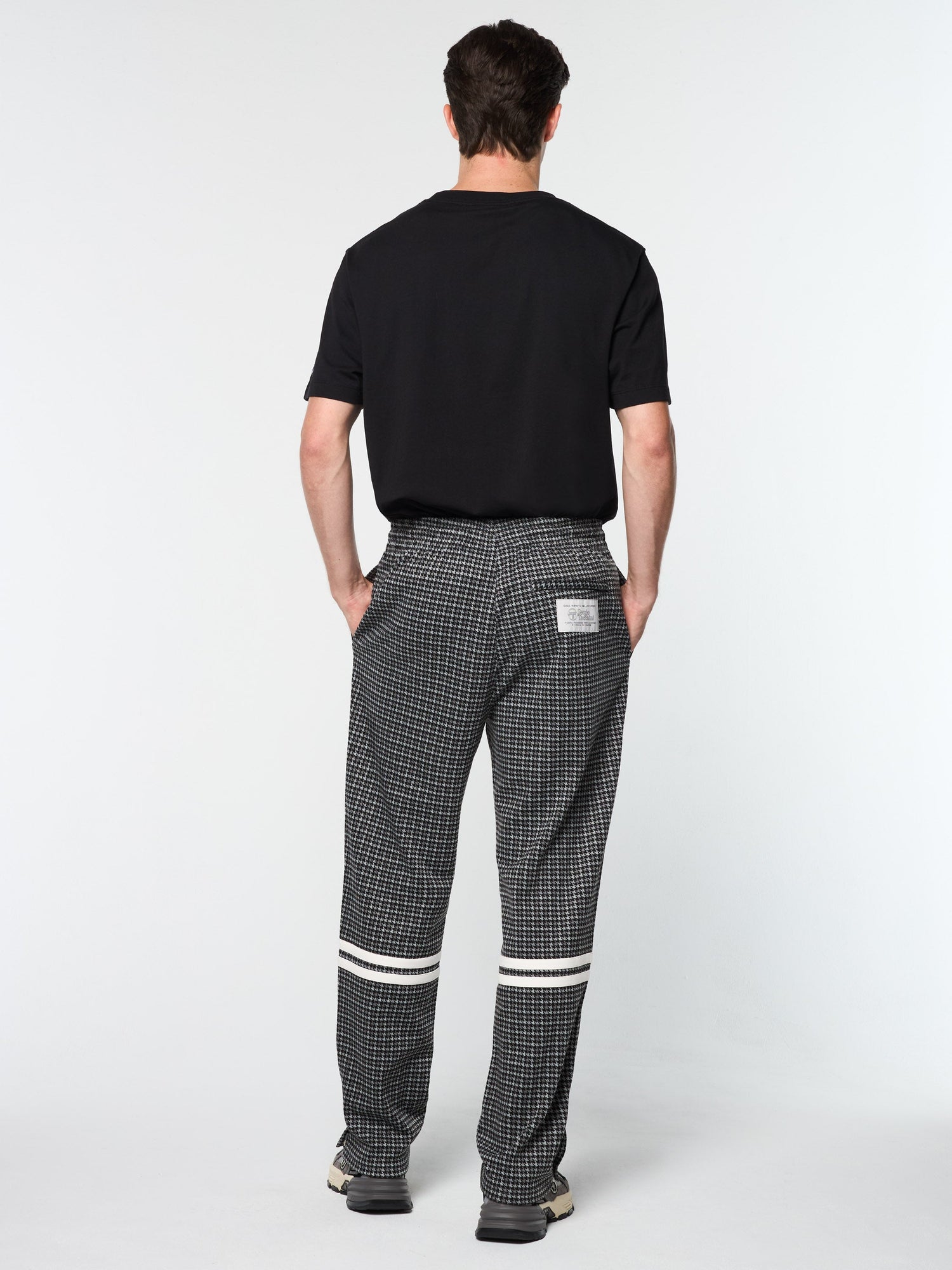 Men | Dallas Houndstooth Track Pant | Black Beauty