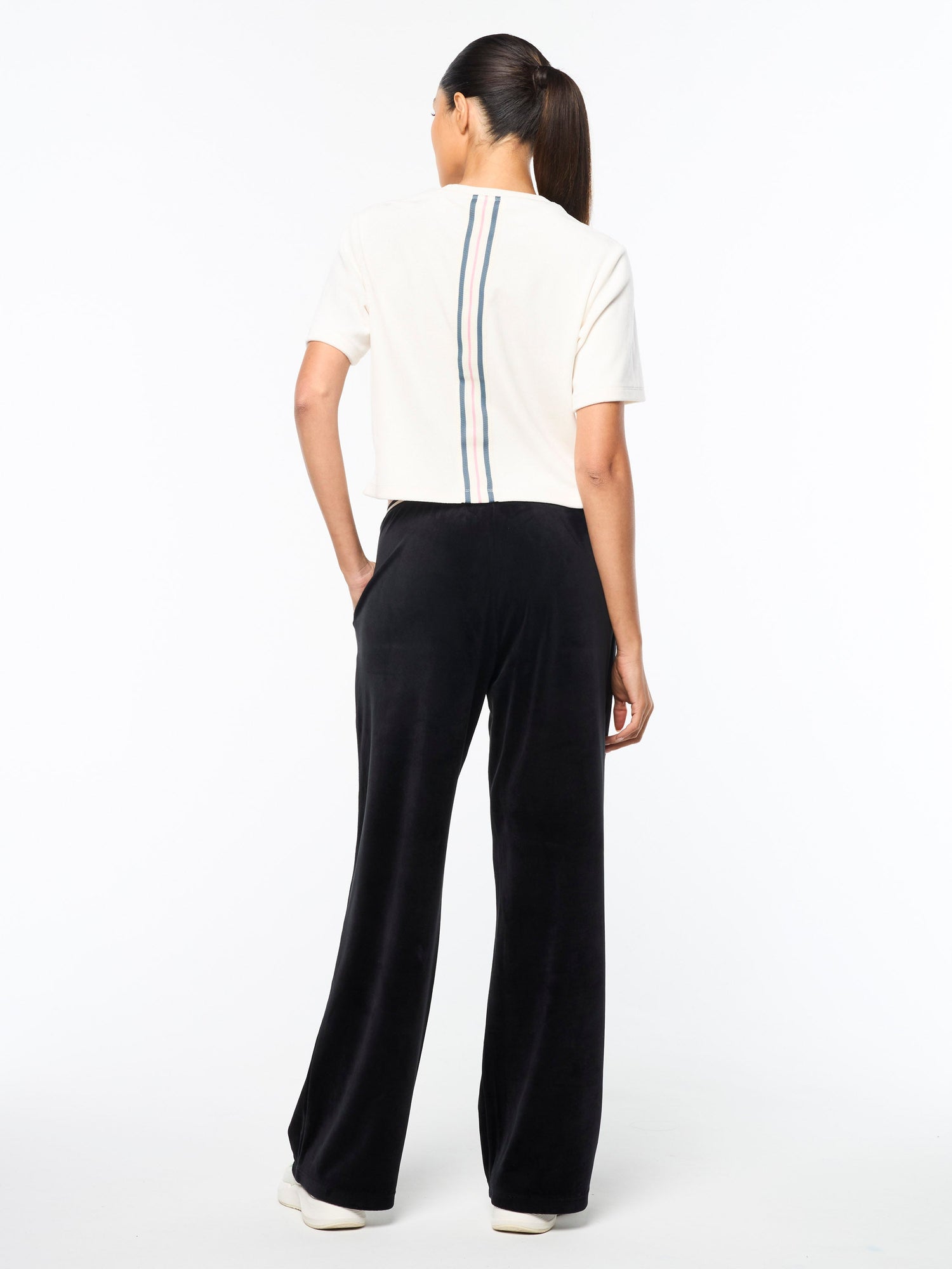 Women | Adele Velour T-Shirt | Gardenia