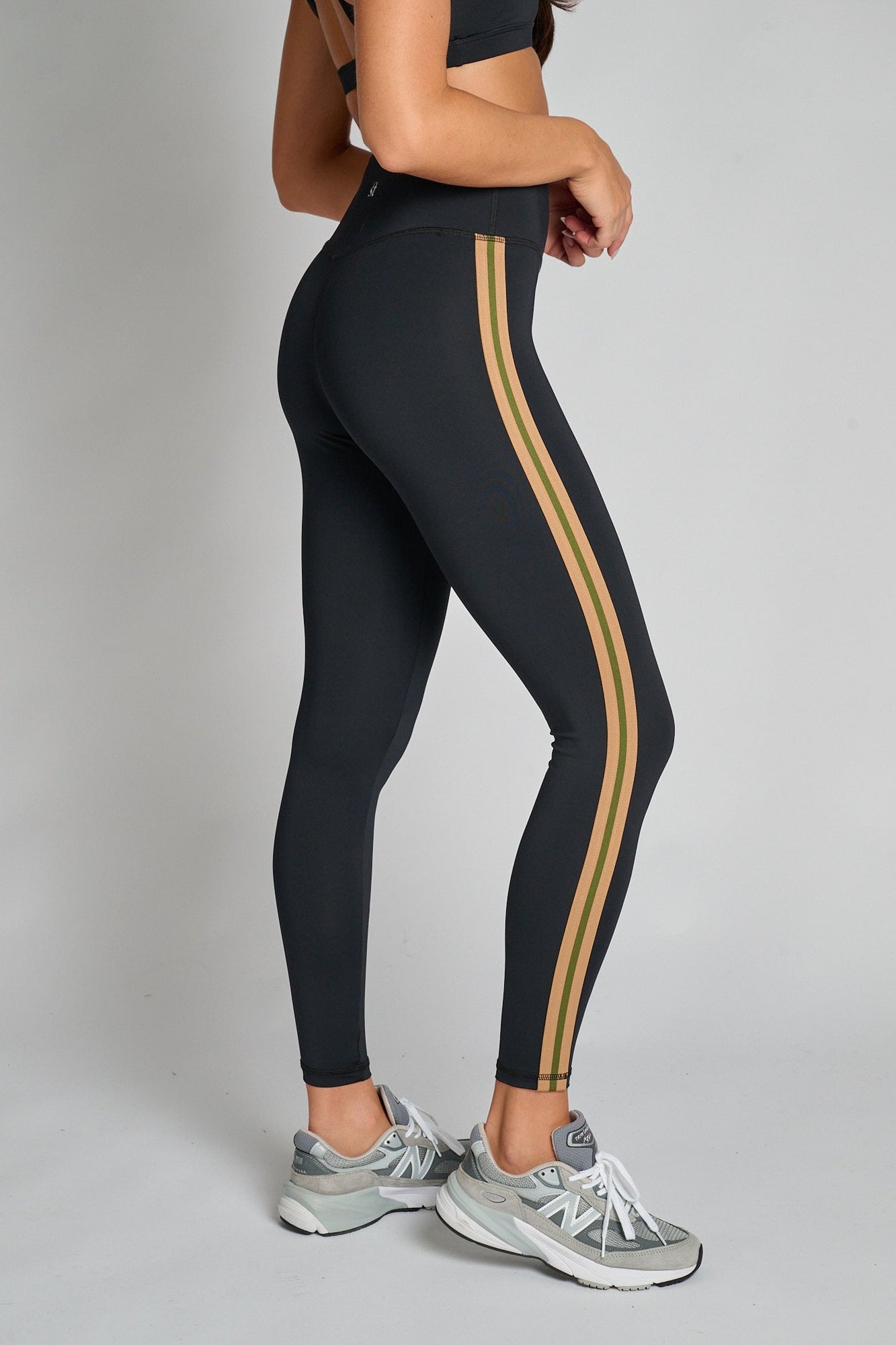 Strut This | The Sage Ankle | Black