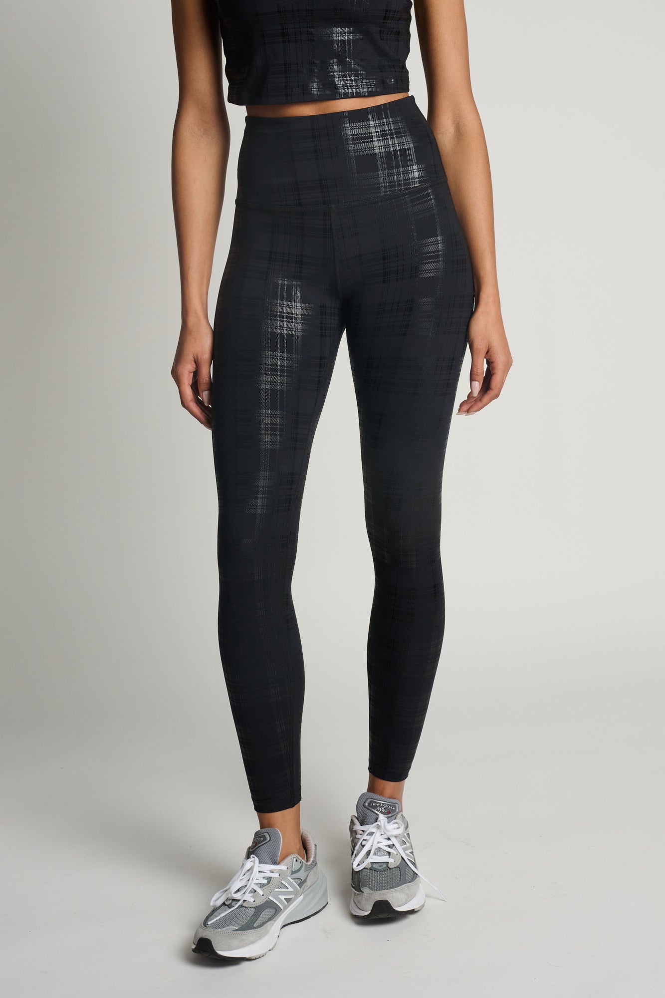 Beyond Yoga | High Waisted Midi Legging | Plaid Foil Black