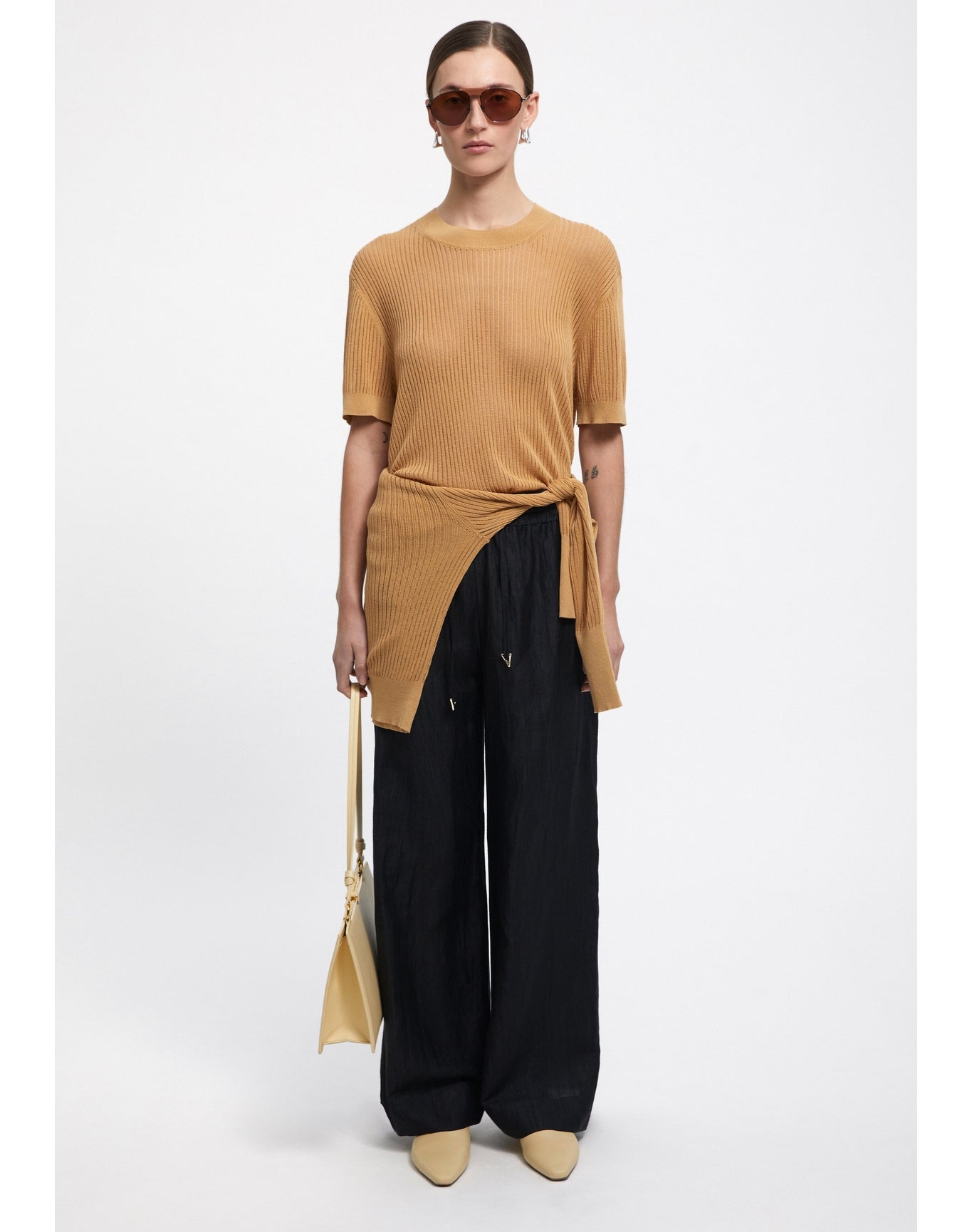 Shalott | Ribbed Relaxed T-Shirt | Biscotti