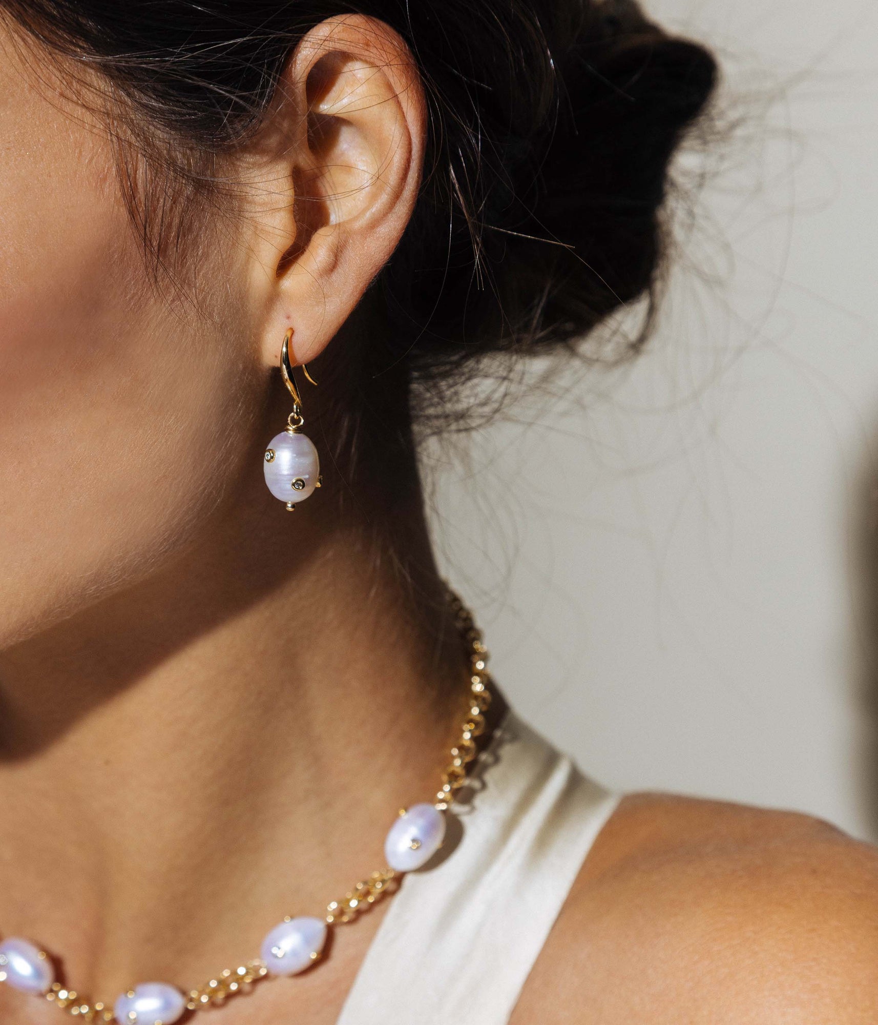 Geneva Pearl Drop Earrings | Pearl