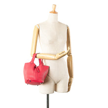 Hermes | Pre-Owned Clemence Picotin Lock 18 | Pink/Hot Pink