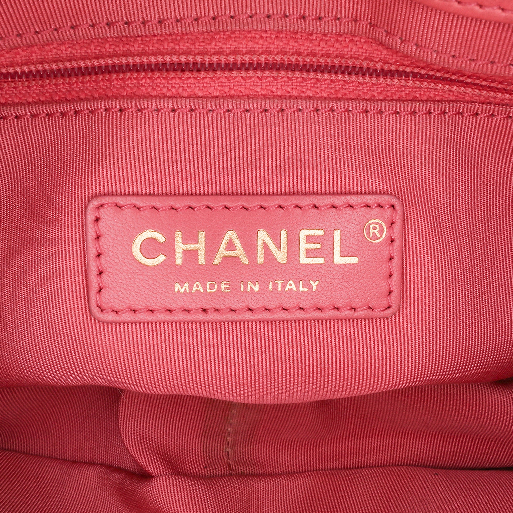 Chanel | Pre-Owned Quilted Calfskin Straight Lined Flap - I | Pink