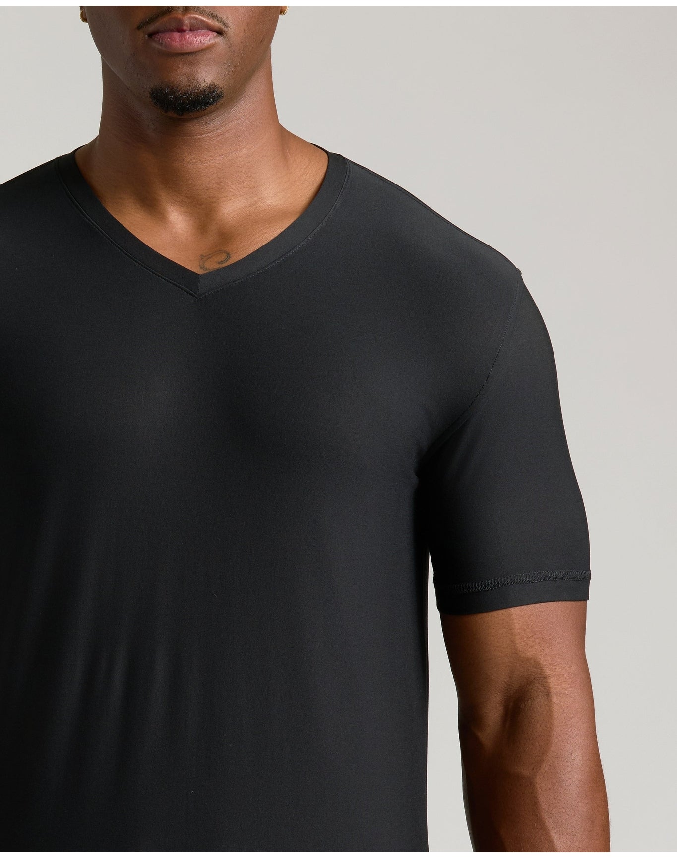 Tall Active V-Neck | Black