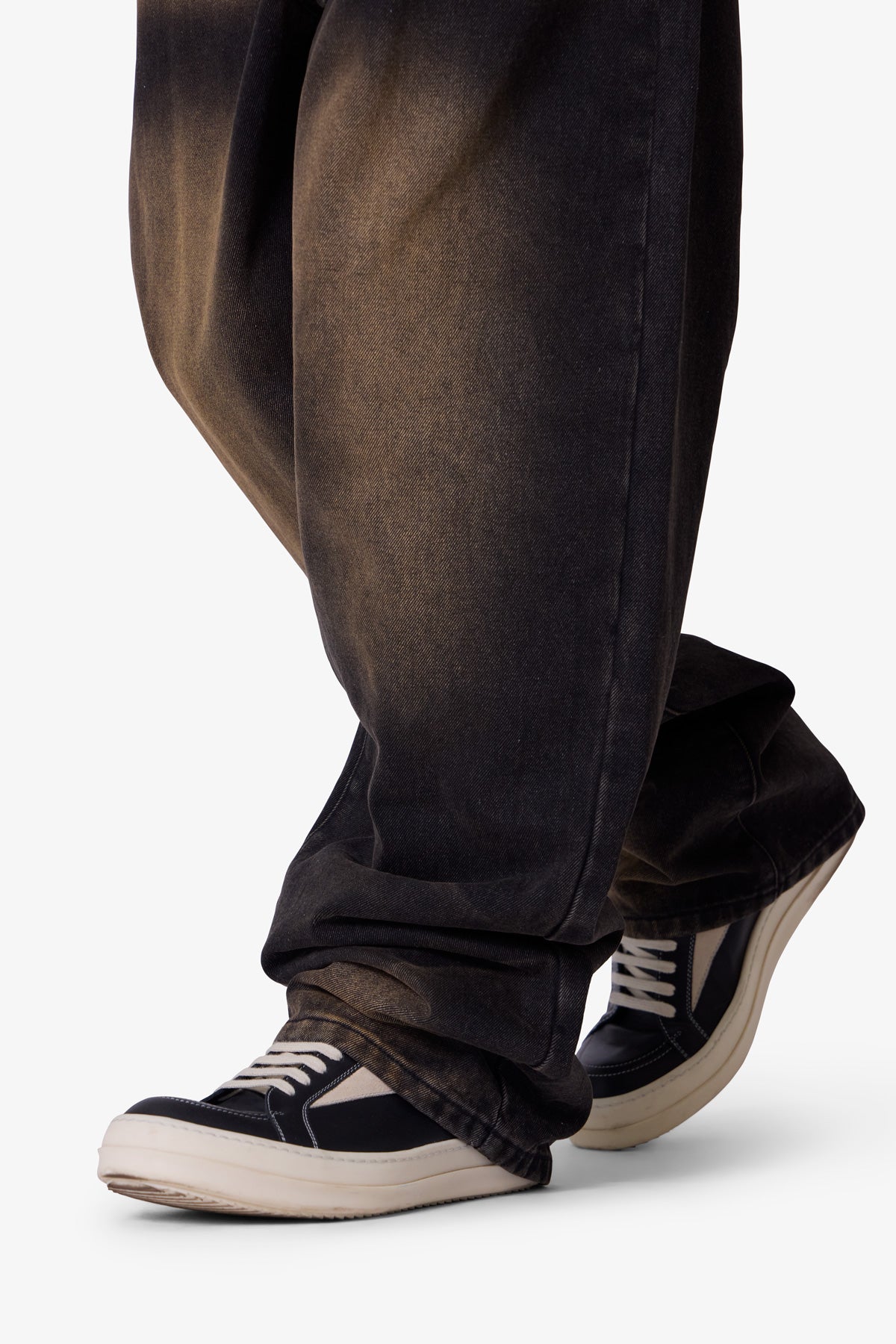 Ultra Baggy Dried Denim | Washed Black