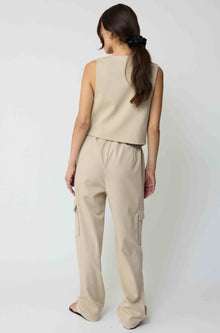 Elastic Ankle Cargo Pants | Beige