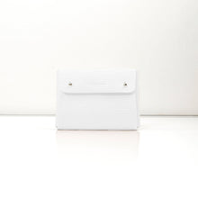 Wavy Medium Pouch | White