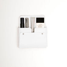 Wavy Medium Pouch | White