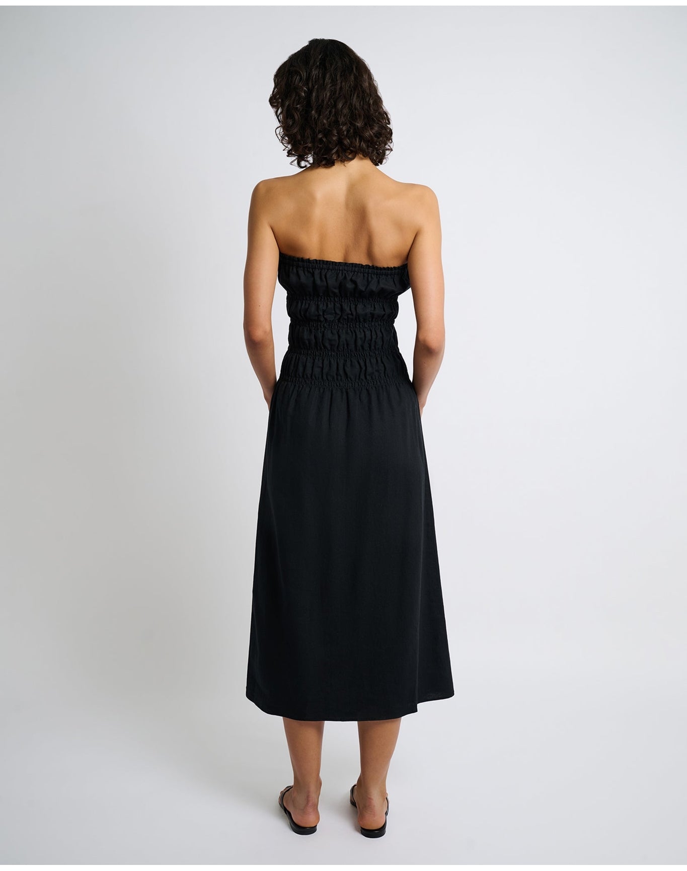 Women | Air Linen Smocked Maxi Dress | Black