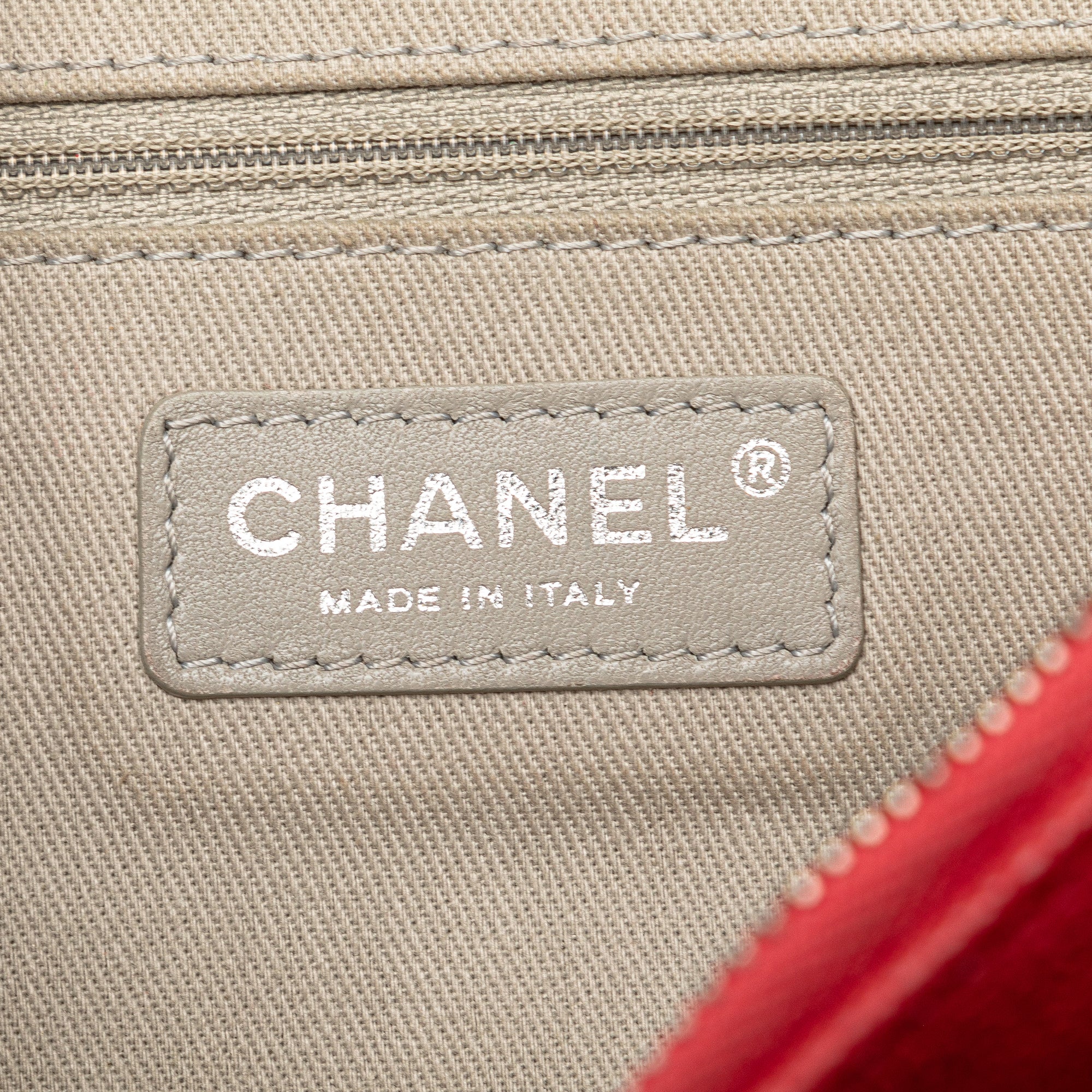 Chanel | Pre-Owned Jumbo Caviar Easy Flap Bag | Red