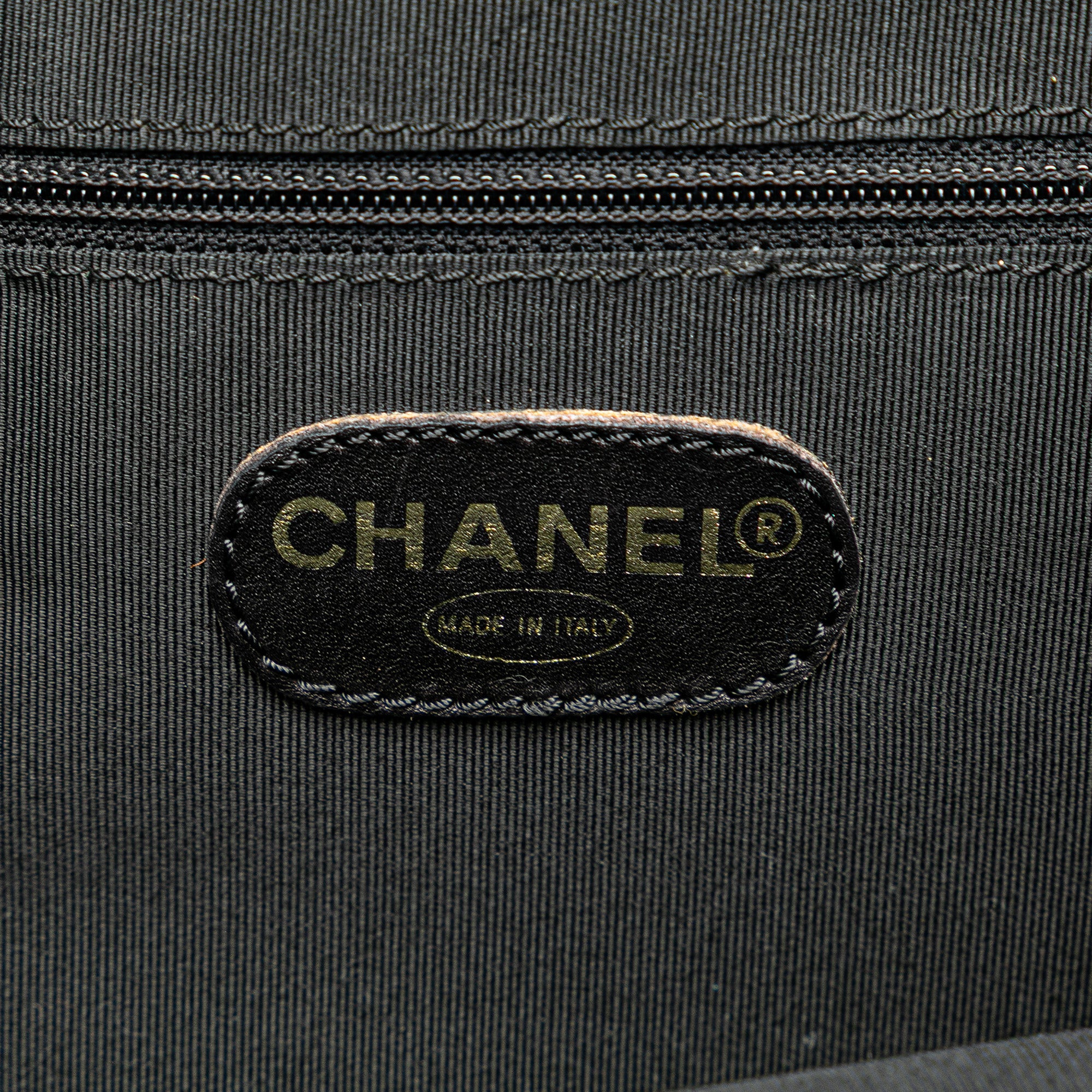 Chanel | Pre-Owned CC Caviar Leather Tote - I | Black