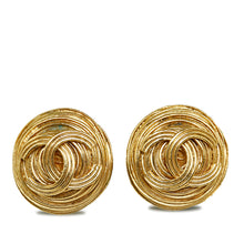 Chanel Pre-Owned CC Clip-on Earrings | Women | Gold (V12)