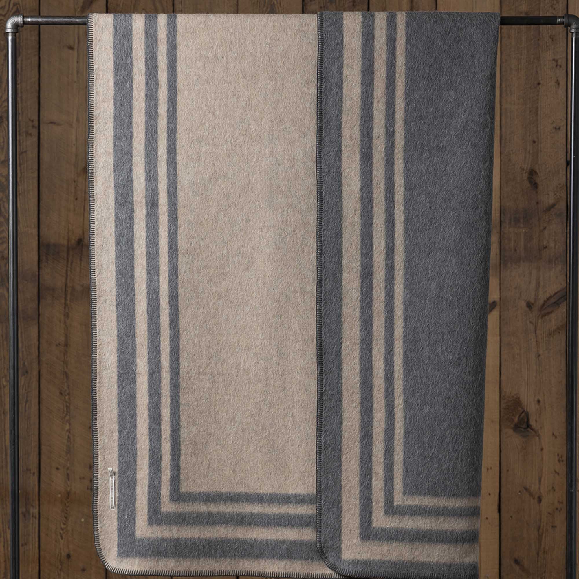 Montauk Throw | Light Taupe / Grey