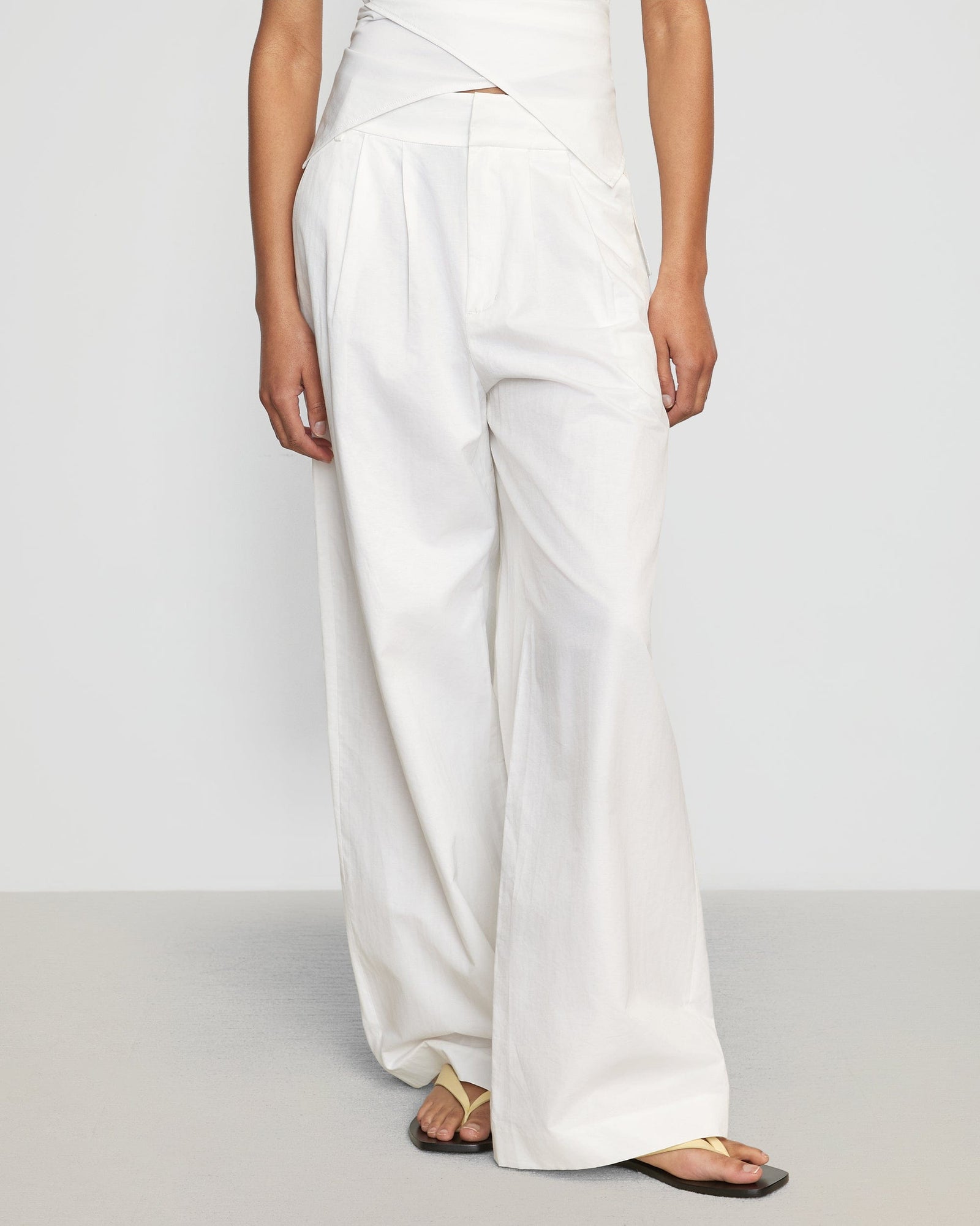 Simone | Blake Pleated Wide Leg Pant in Size Small