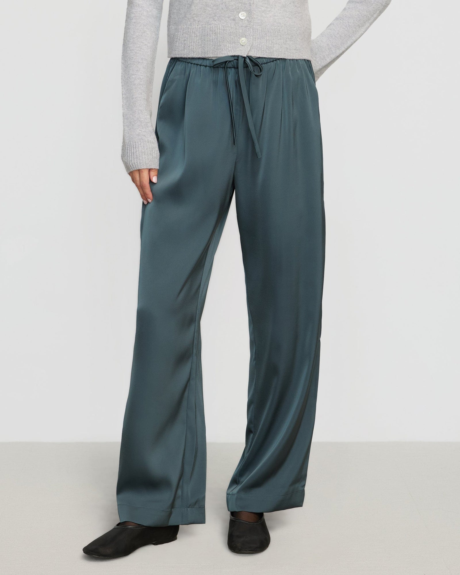 Renée | Dana Stretch-Waist Satin Pant in Size Small