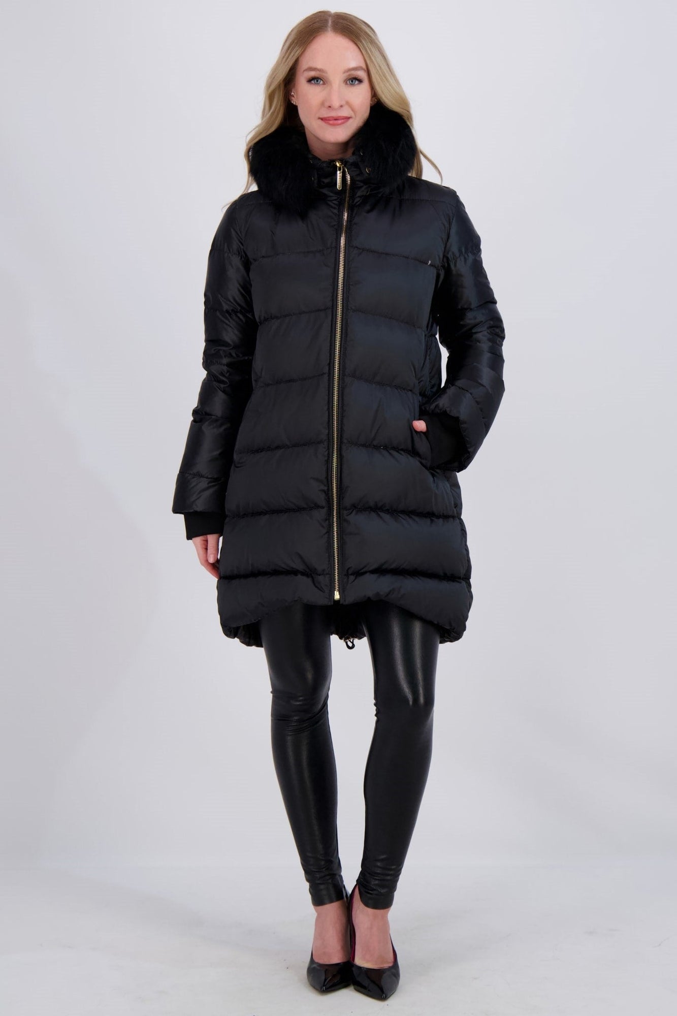 Après-Ski Jacket With Detachable Toscana Lamb Hood Trim | Women | Black x Black (V1)