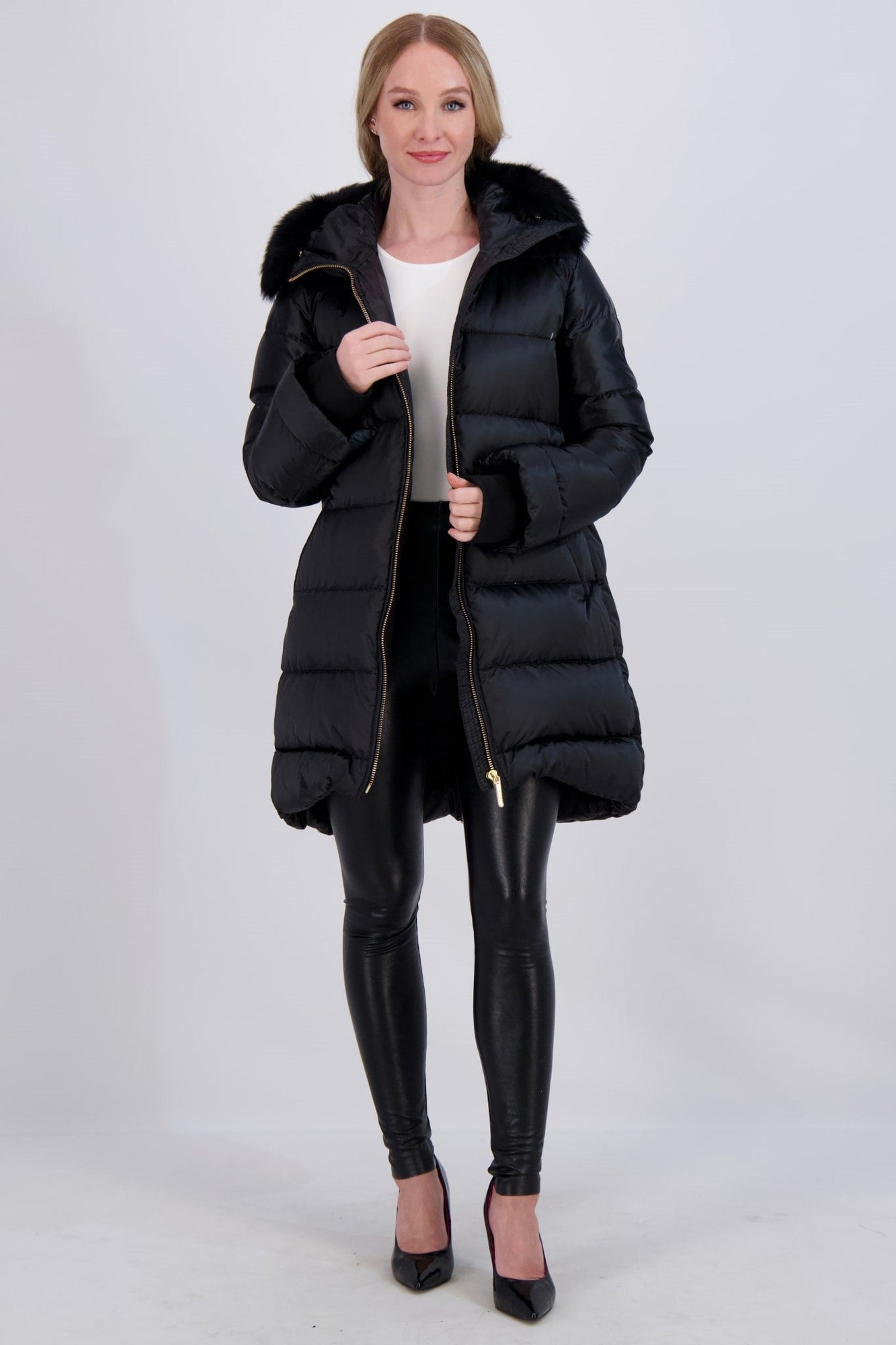 Après-Ski Jacket With Detachable Toscana Lamb Hood Trim | Women | Black x Black (V1)