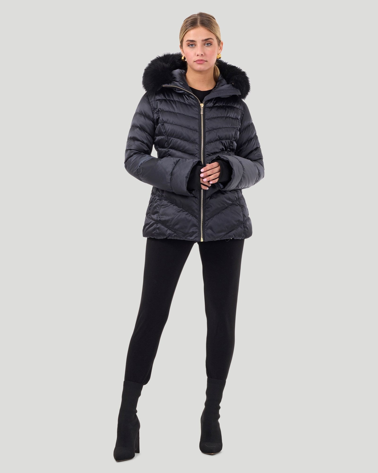 Après-Ski Jacket With Detachable Toscana Shearling Lamb Hood Trim | Women | Black x Black (V2)