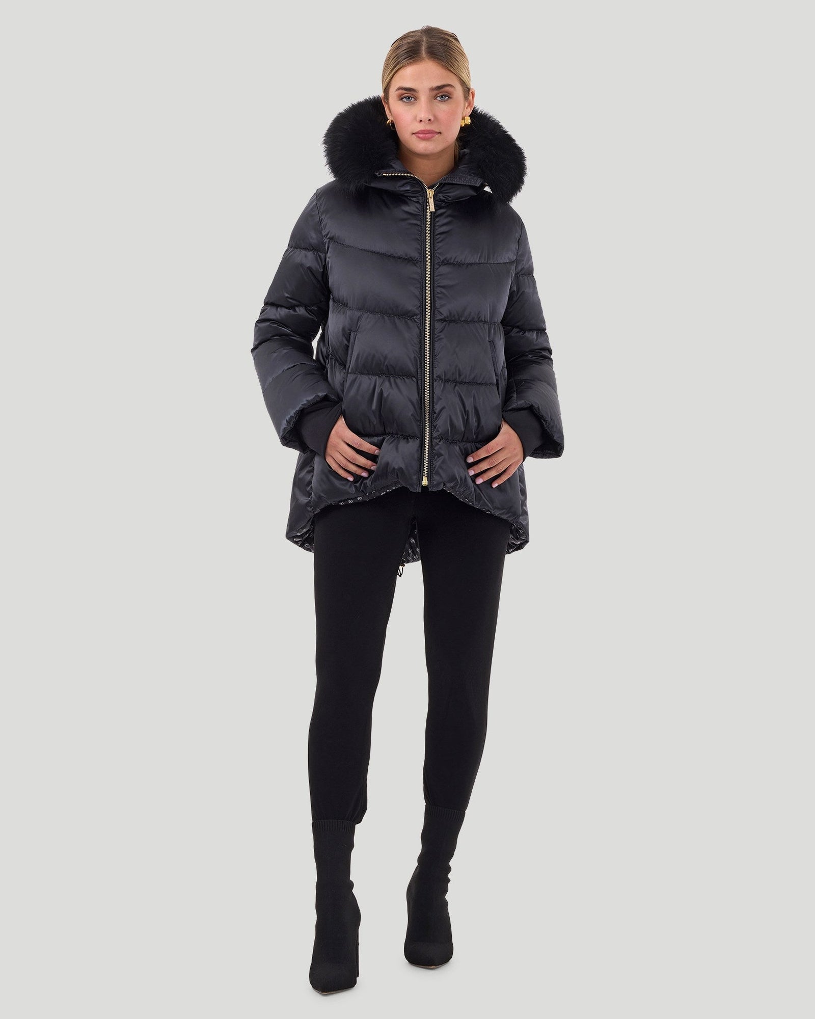 Après-Ski Jacket With Detachable Toscana Shearling Lamb Hood Trim | Women | Black x Black (V8)