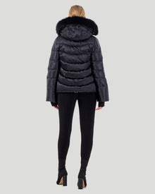 Après-Ski Jacket With Detachable Toscana Shearling Lamb Hood Trim | Women | Black x Black (V5)