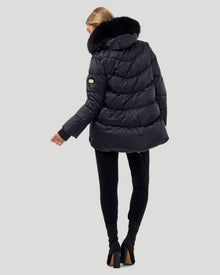 Après-Ski Jacket With Detachable Toscana Shearling Lamb Hood Trim | Women | Black x Black (V8)