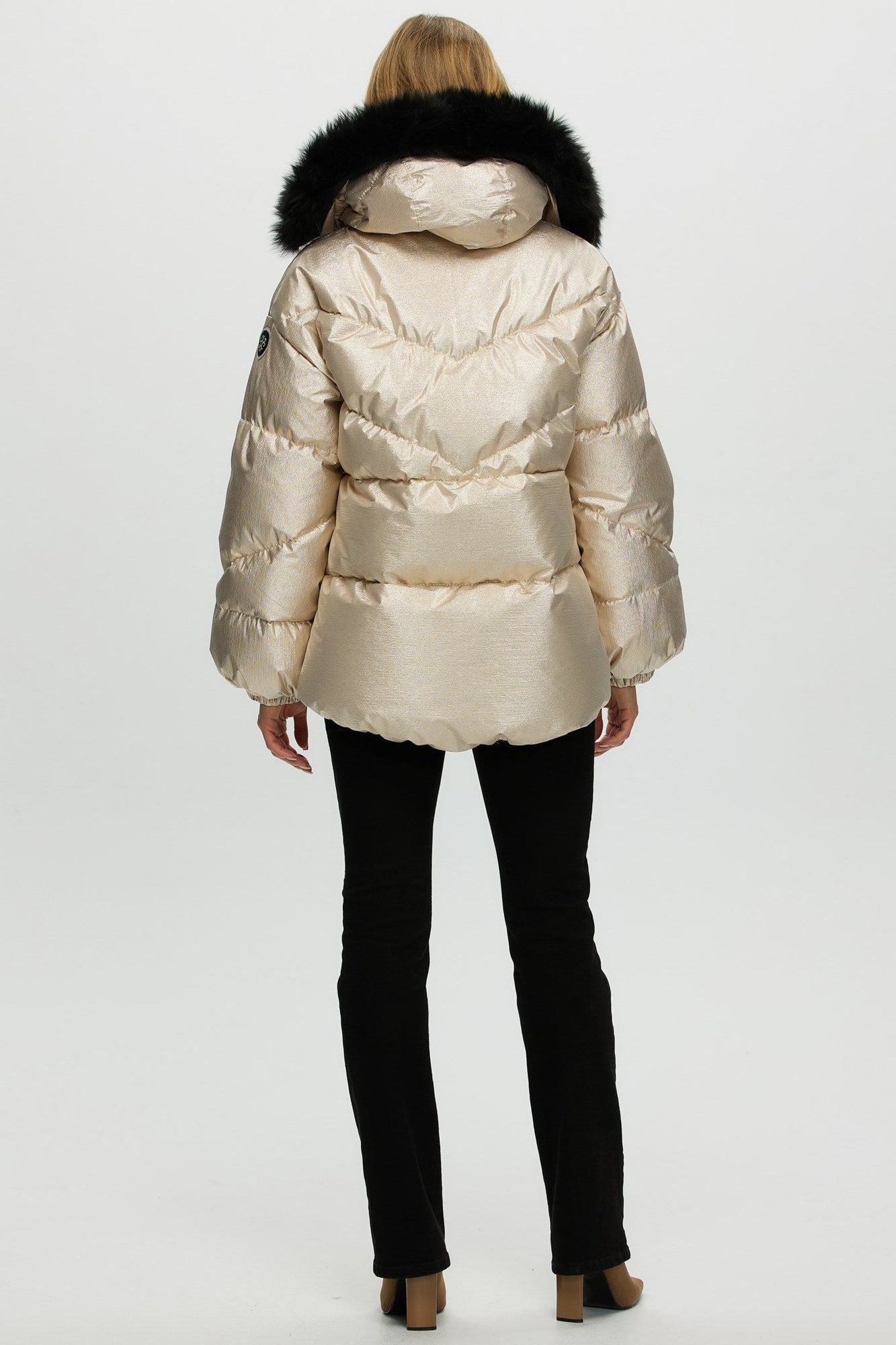 Après-Ski Jacket With Detachable Toscana Shearling Lamb Hood Trim | Women | Gold x Black