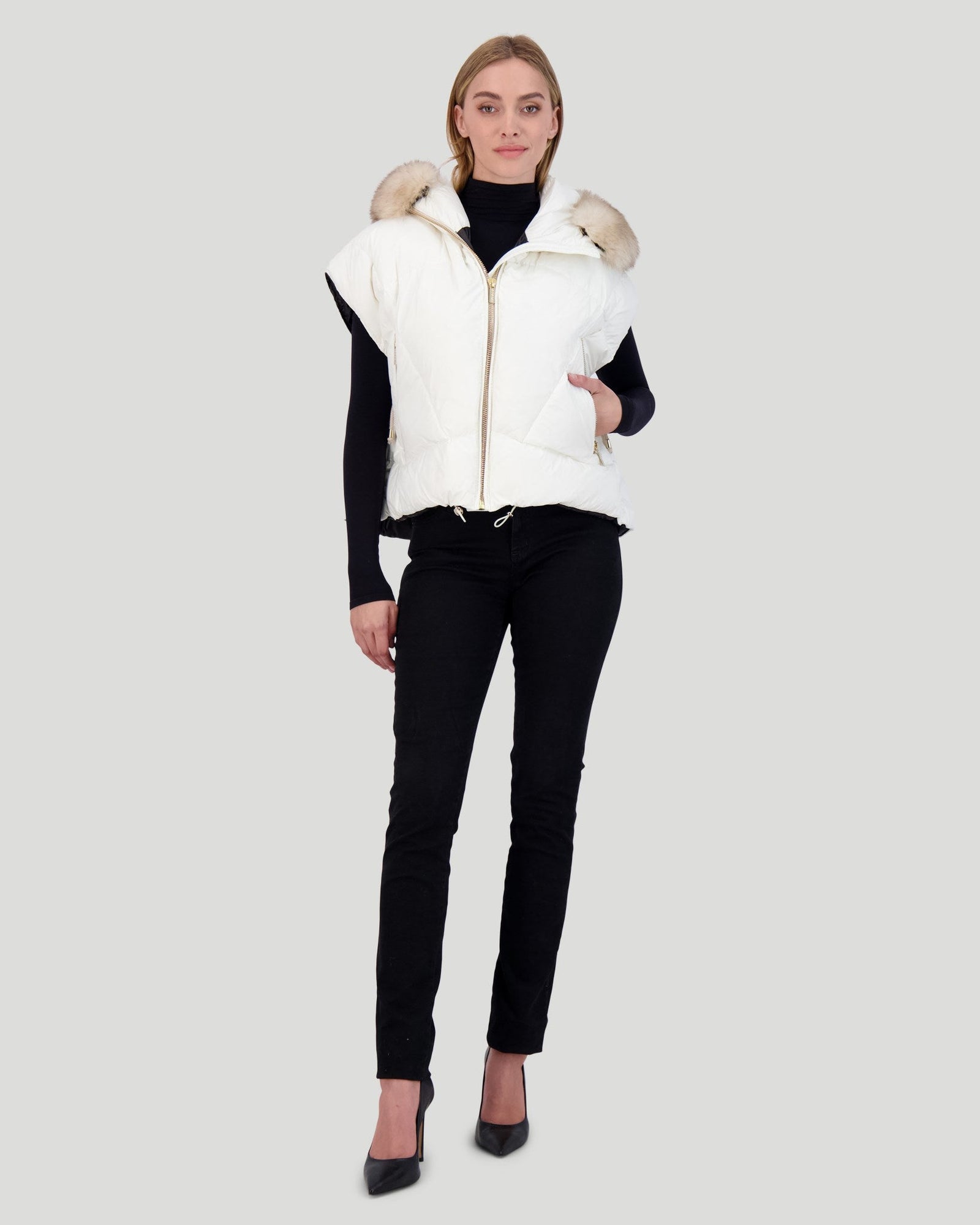 Après-Ski Vest With Detachable Toscana Shearling Lamb Hood Trim | Women | Ivory x Whiskey