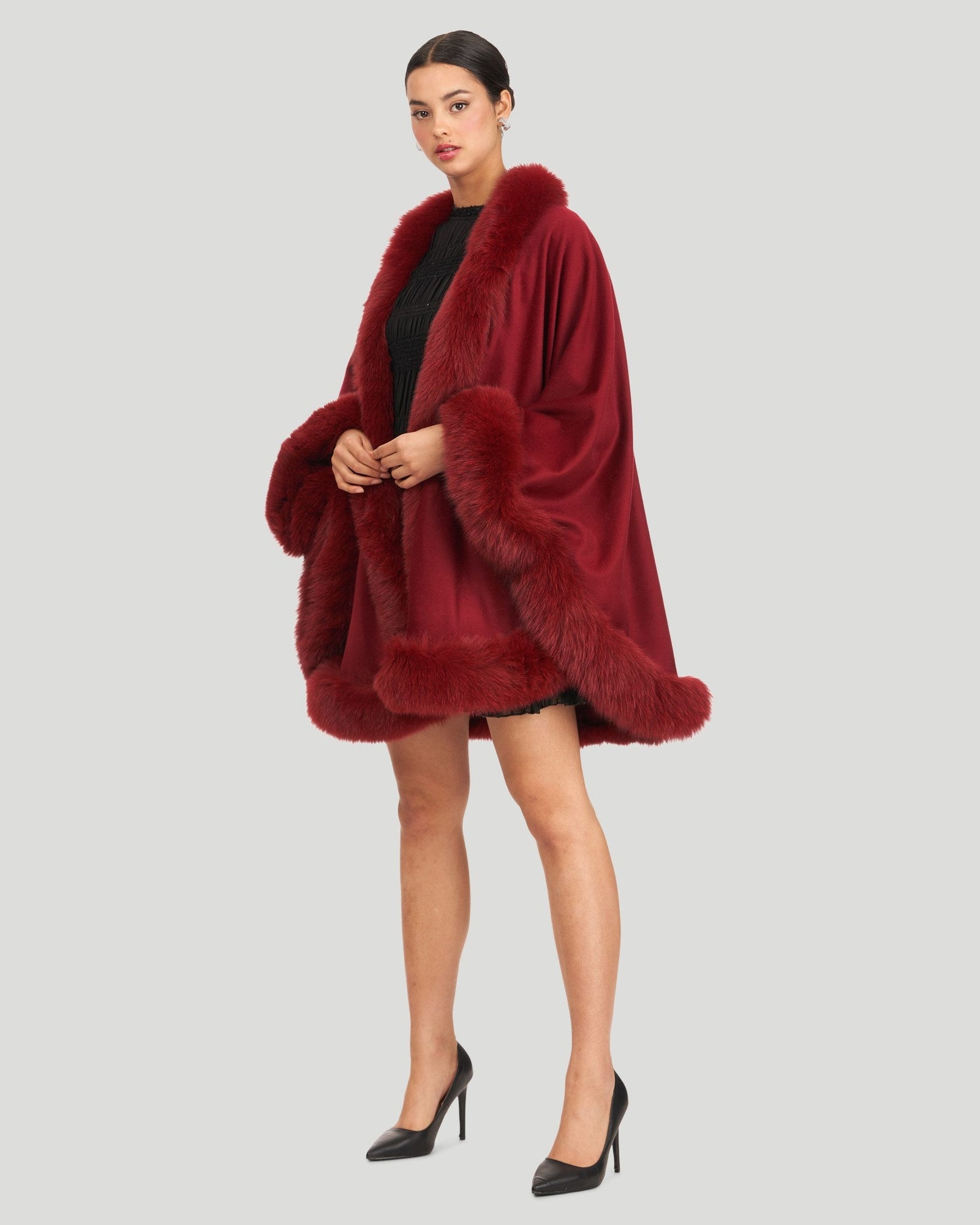 Cashmere Cape With Fox Trim | Women | Wine