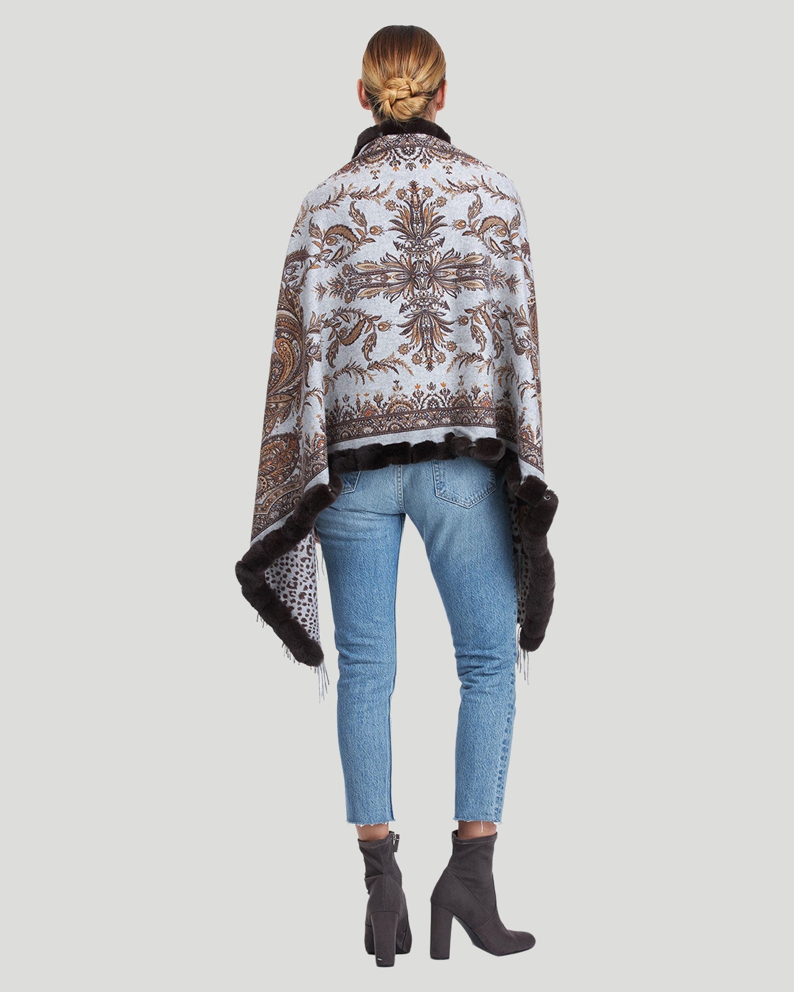 Double Face Cashmere Stole With Re Rabbit Trim | Women | Brown Paisley x Animal Print