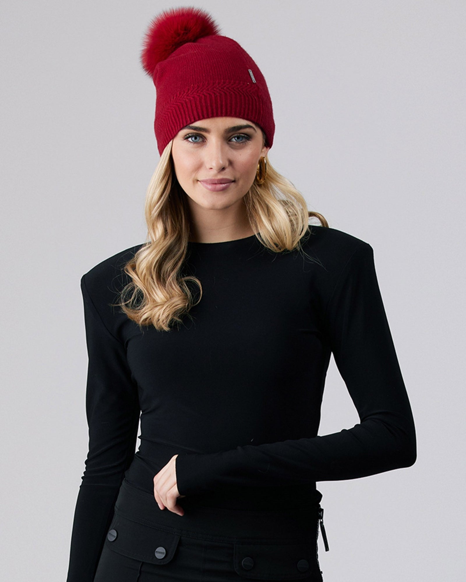 Knit Cashmere Hat With Fox Fur Pompom | Women | Red