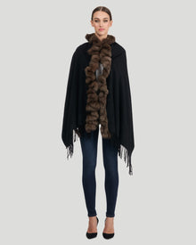 Knit Ruffle Cashmere Stole With Sable | Women | Black x Uptone