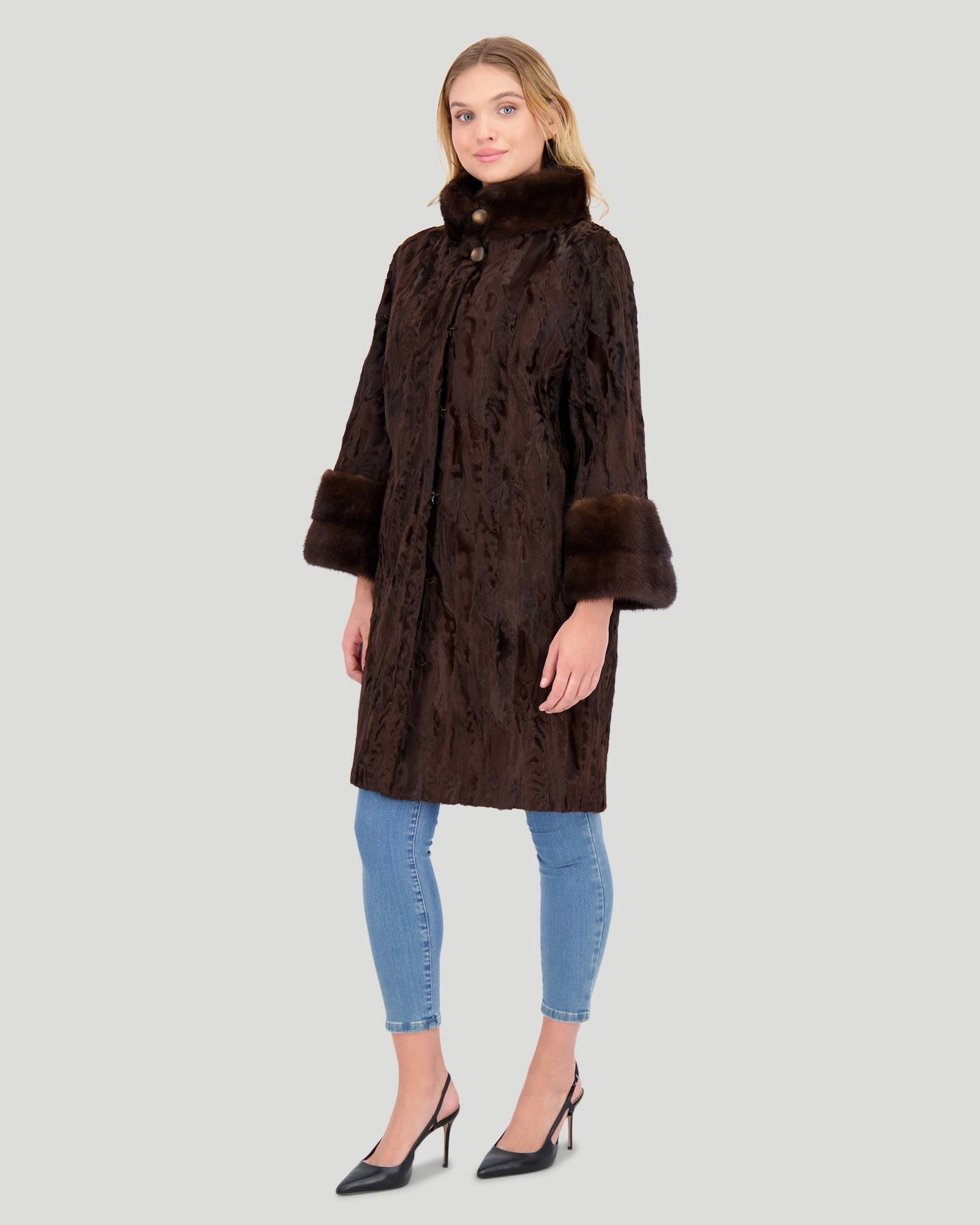 Lamb Sections Short Coat With Mink Stand Collar | Women | Brown