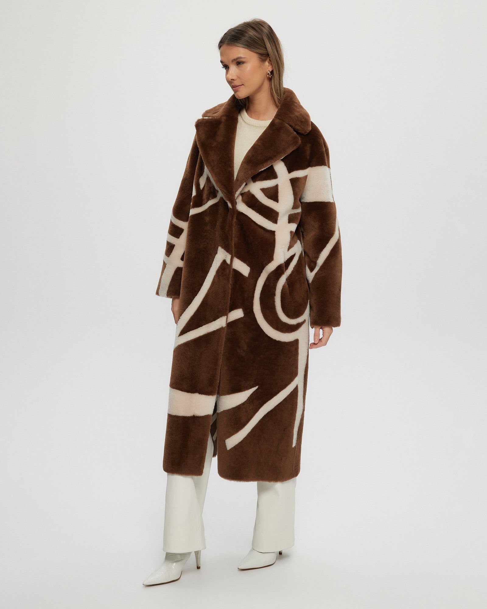 Merino Shearling Lamb Coat With Intarsia | Women | Chestnut x Cream