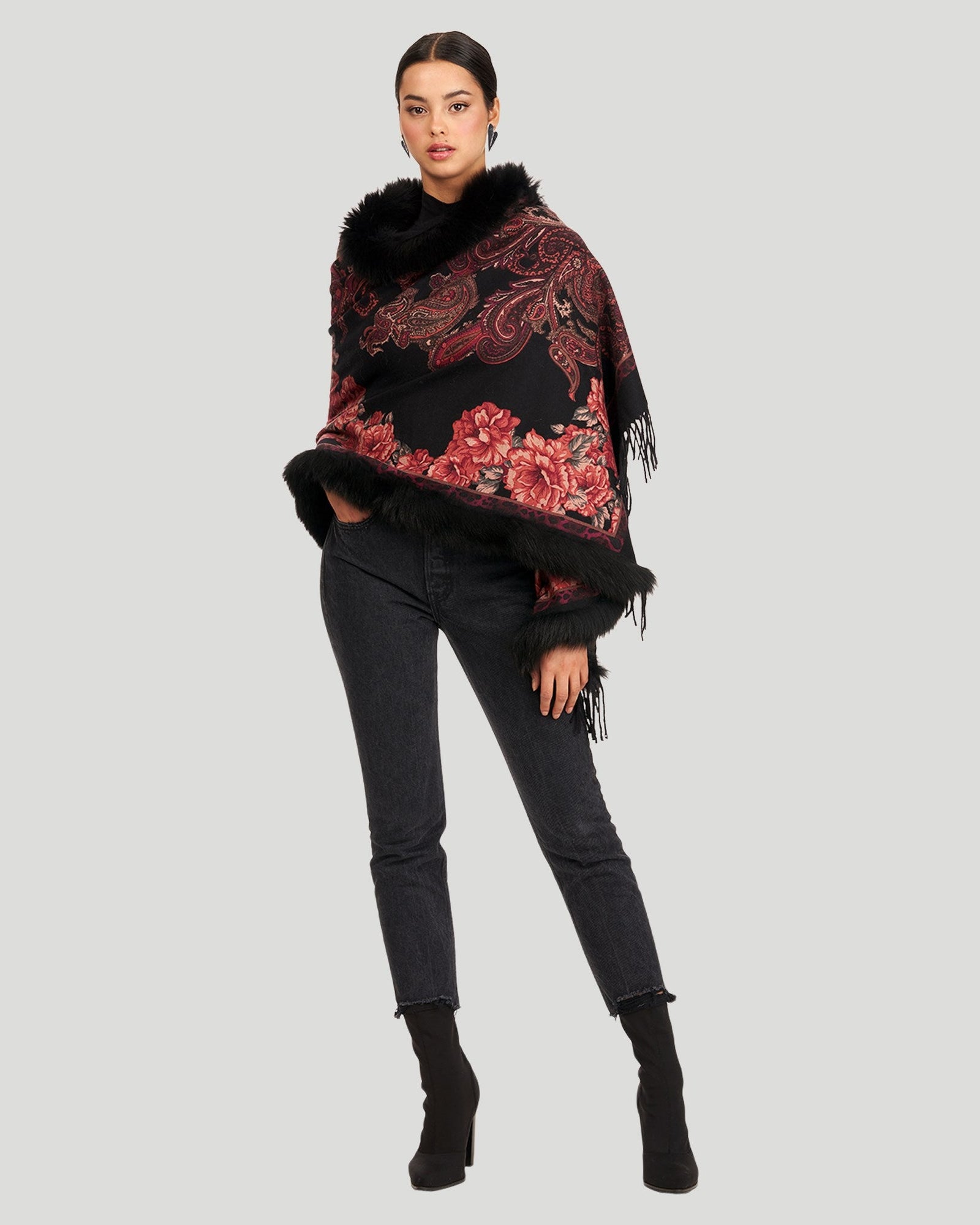 Printed Cashmere Stole With Fox Trim | Women | Red Paisley