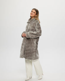 Reversible Select Shearling Lamb Chevron Short Coat | Women | Light Gray x Black