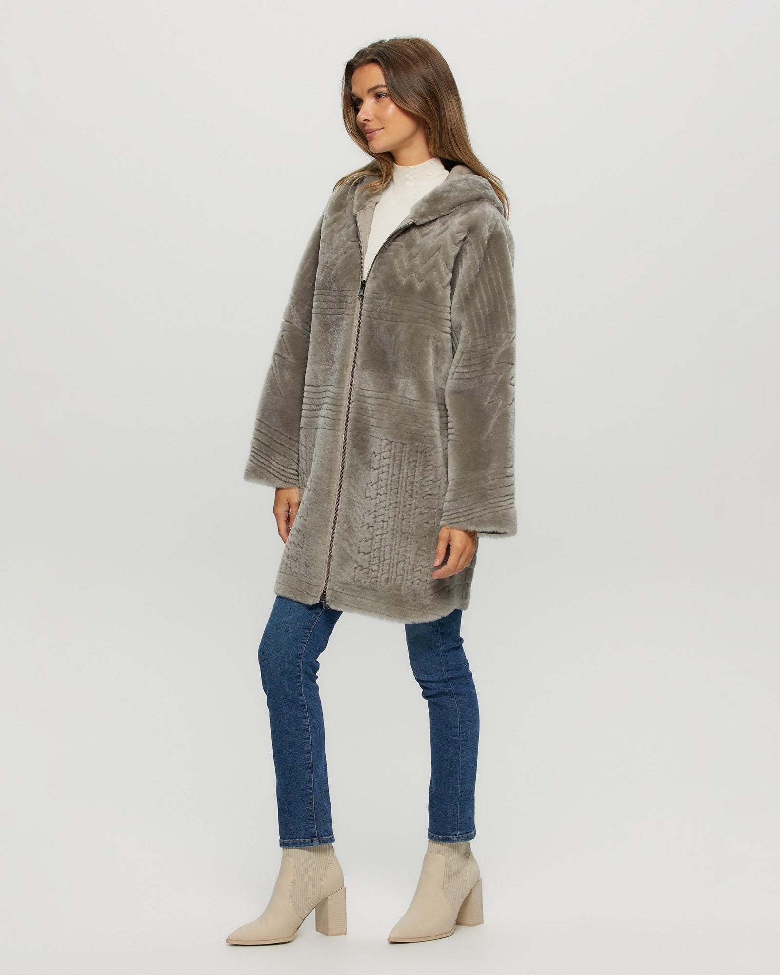 Reversible Select Shearling Lamb Parka With Grooved Pattern | Women | Light Gray