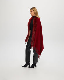 Select Cashmere Stole With Toscana Shearling Lamb Trim | Women | Wine