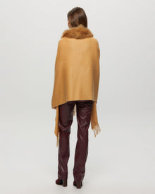 Select Cashmere Stole With Toscana Shearling Lamb Trim | Women | Light Camel