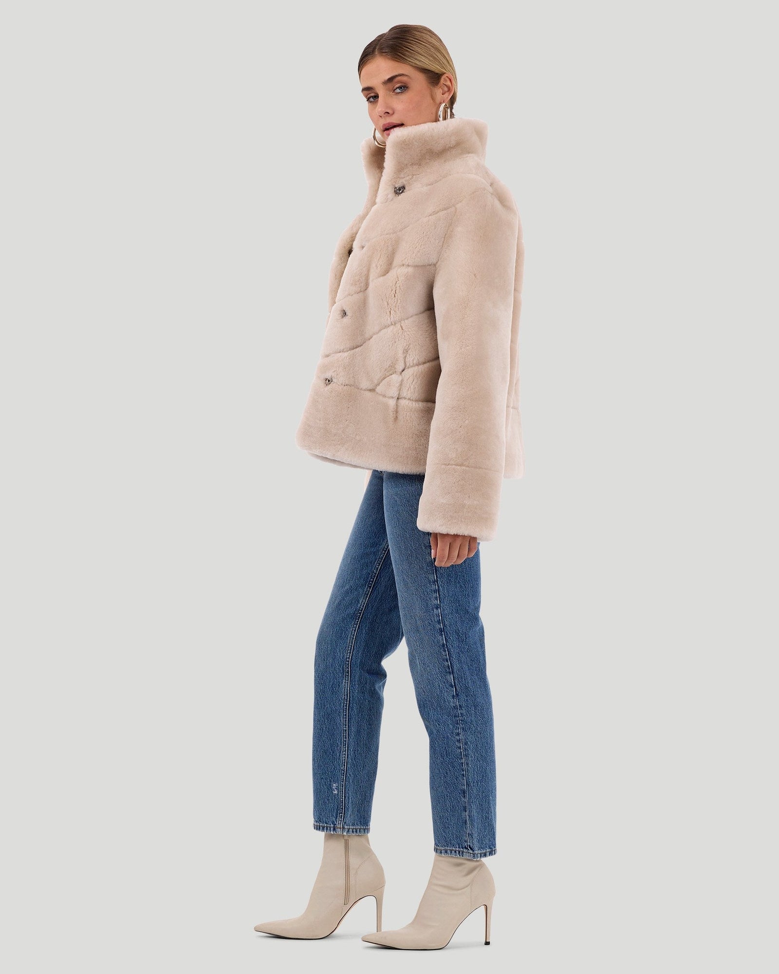 Select Shearling Lamb Chevron Jacket With Horizontal Bottom | Women | Beige