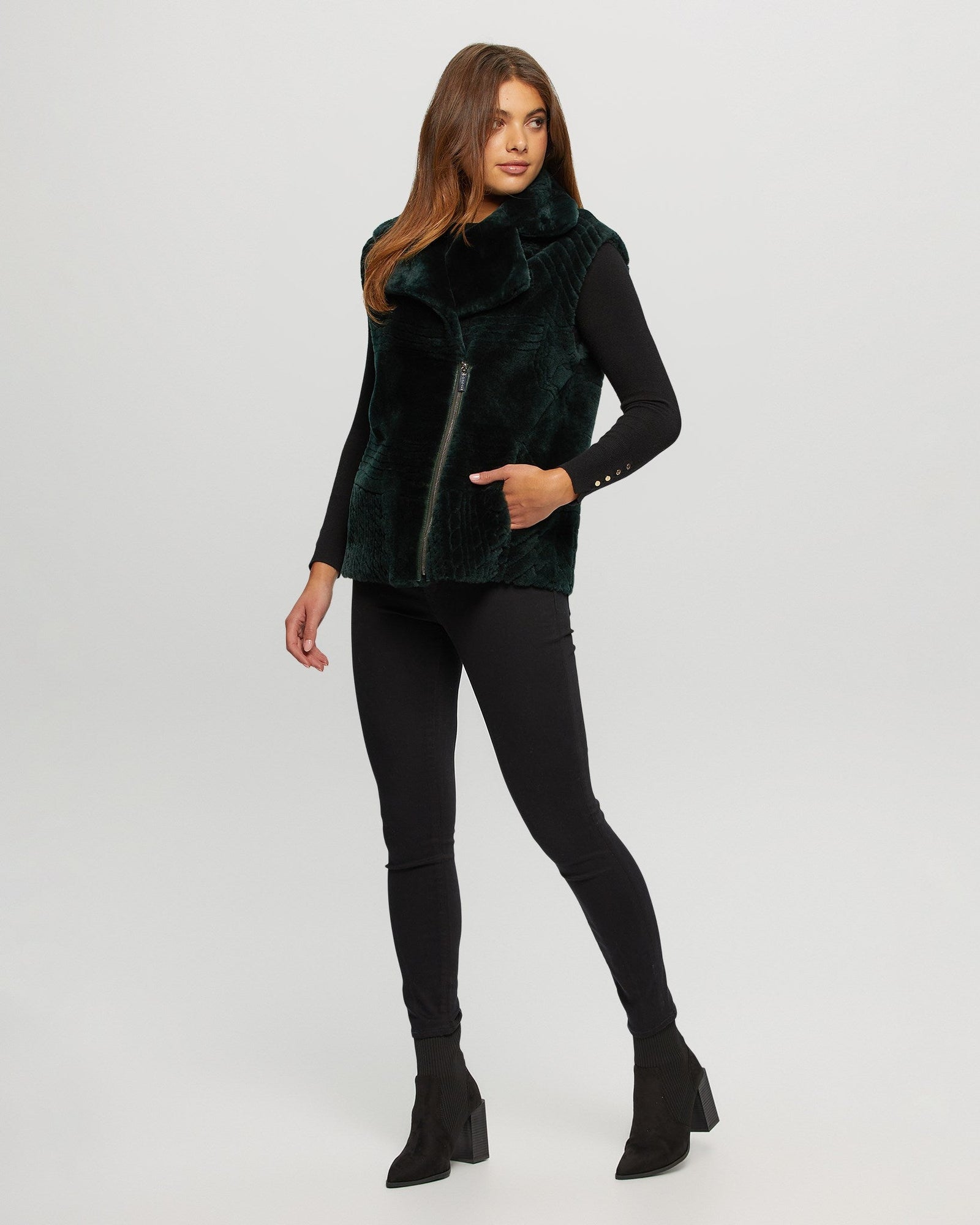 Select Shearling Lamb Zip Vest With Grooved Pattern | Women | Emerald