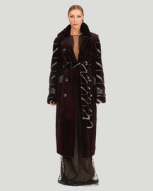 Sheared Mink Coat With Intarsia Sleeves And Belt | Women | Burgundy x Blue Iris