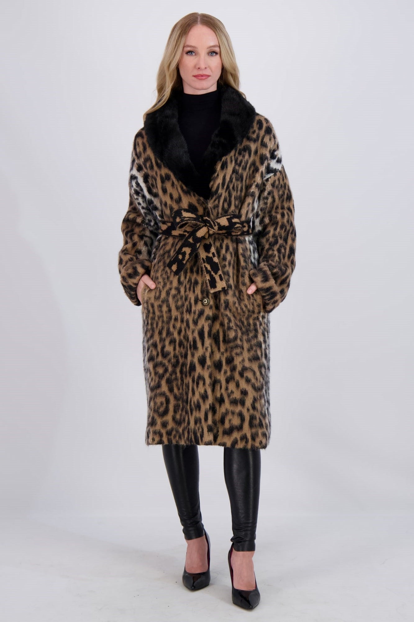 Wool Short Coat With Mink Collar | Women | Leopard Print x Black