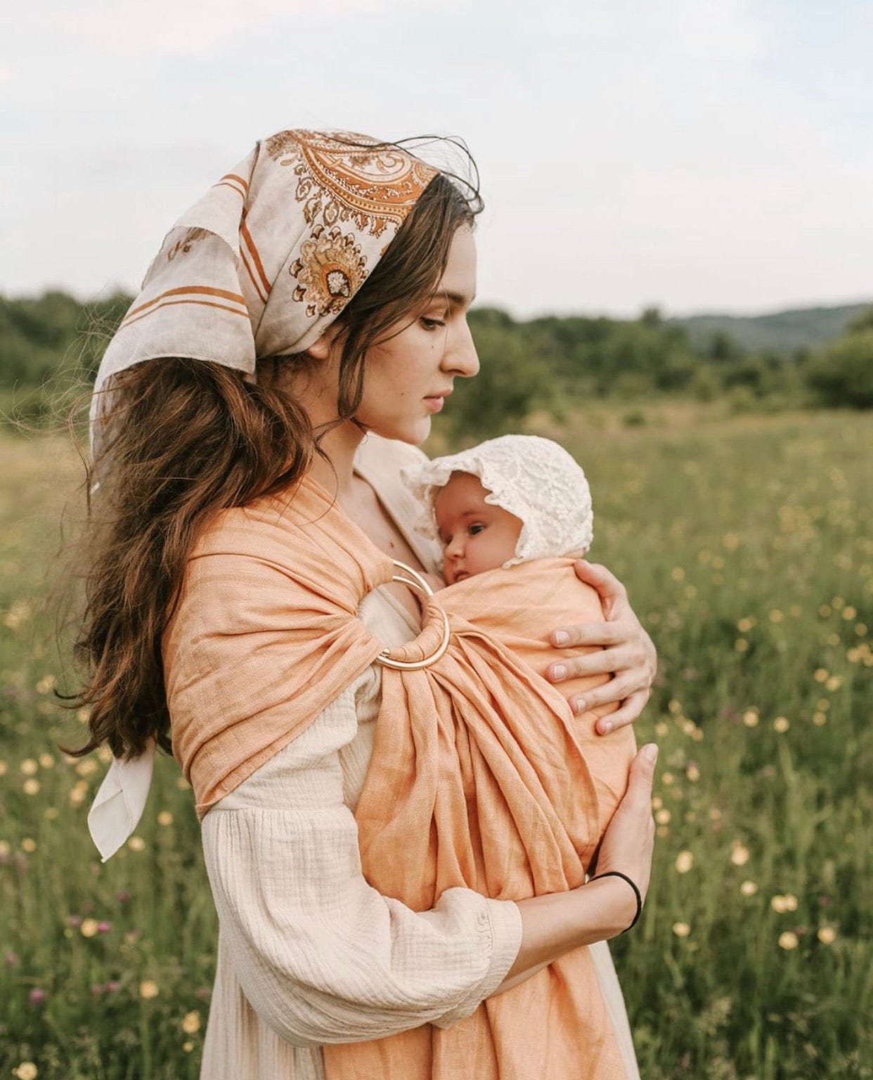 Ivory Lace Bonnet - Petite Maison Kids